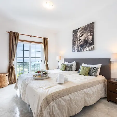 Bella Vista With Stunning Sea Views