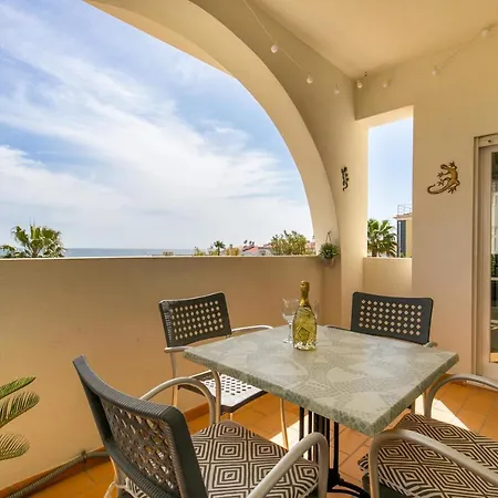 Bella Vista With Stunning Sea Views