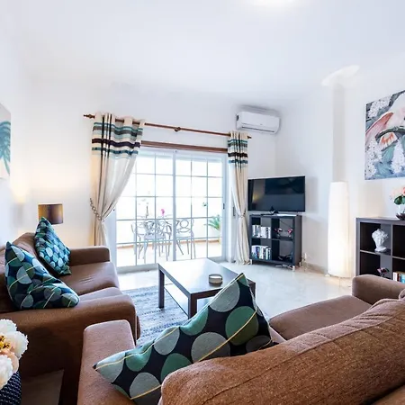 Bella Vista With Stunning Sea Views Apartment