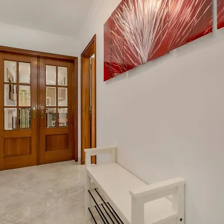 Bella Vista With Stunning Sea Views